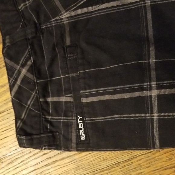 Rusty Shorts - Picture 6 of 7